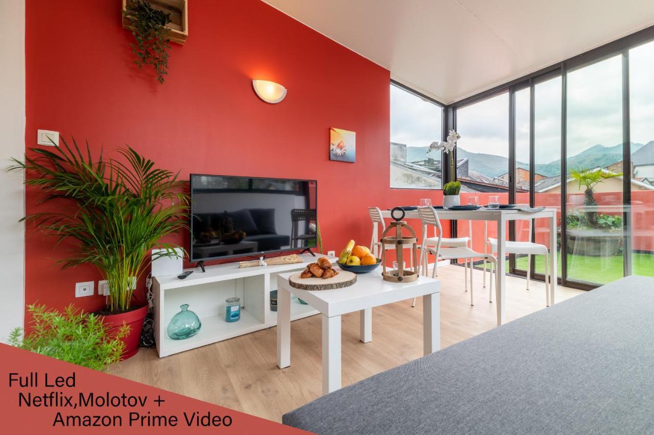 Air-Conditioned Flat With Terrace - Private & Independent - Lourdes Esterno foto